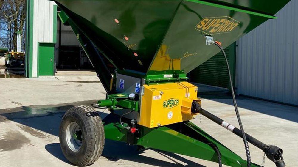 La vis peut être plus ou moins longue selon l’option. © Superior